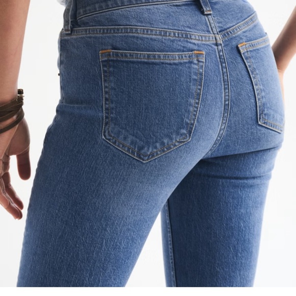 Abercrombie Mid Rise Bootcut Jean - Picture 8 of 10